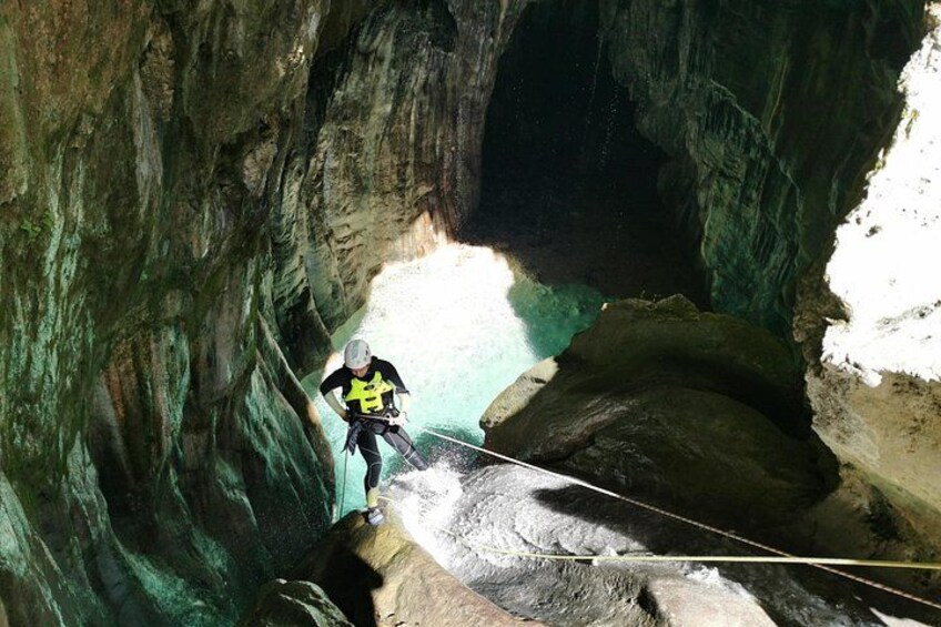 Tour to Matacanes, jumps into the water, rappelling, incredible landscapes 2