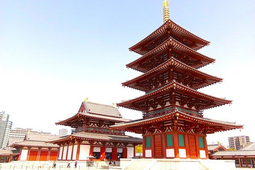 Walking Tour of Osaka's 5 Must-See Sights, with Ramen for Lunch 3