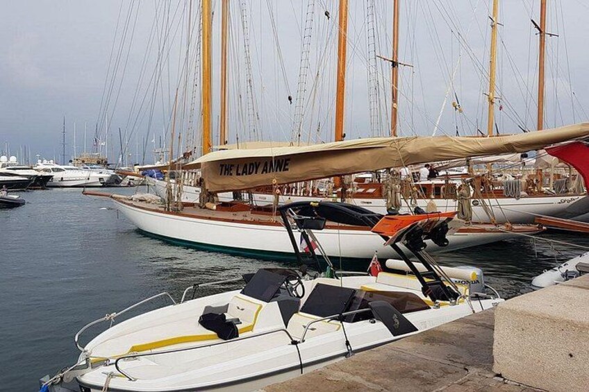 Saint Tropez Private Boat Charter in the Bay of St Tropez 2