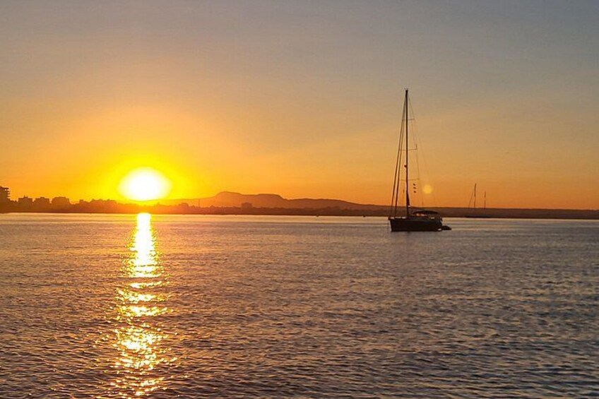 Luxury Catamaran sailing with welcome Drinks Tapas Max10-12Person 3