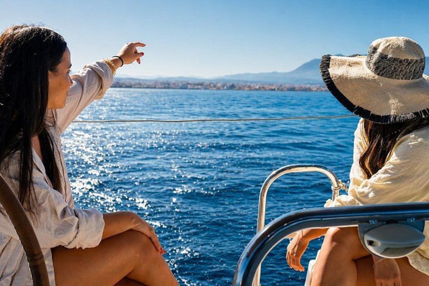 Dia Island Sailing Cruise with Meal and Water Activities 2
