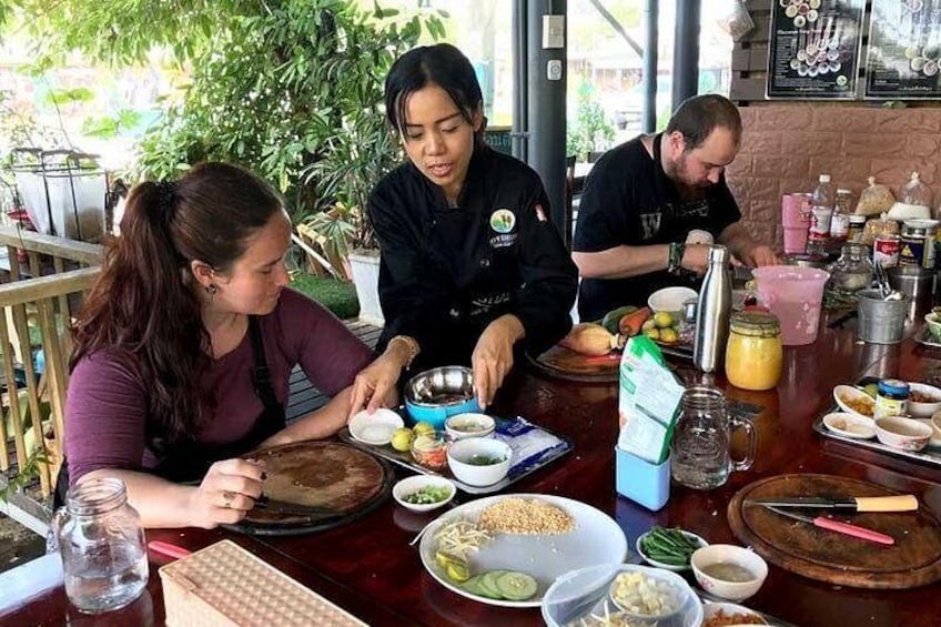 Riverside Thai Cooking Half Day Class 5