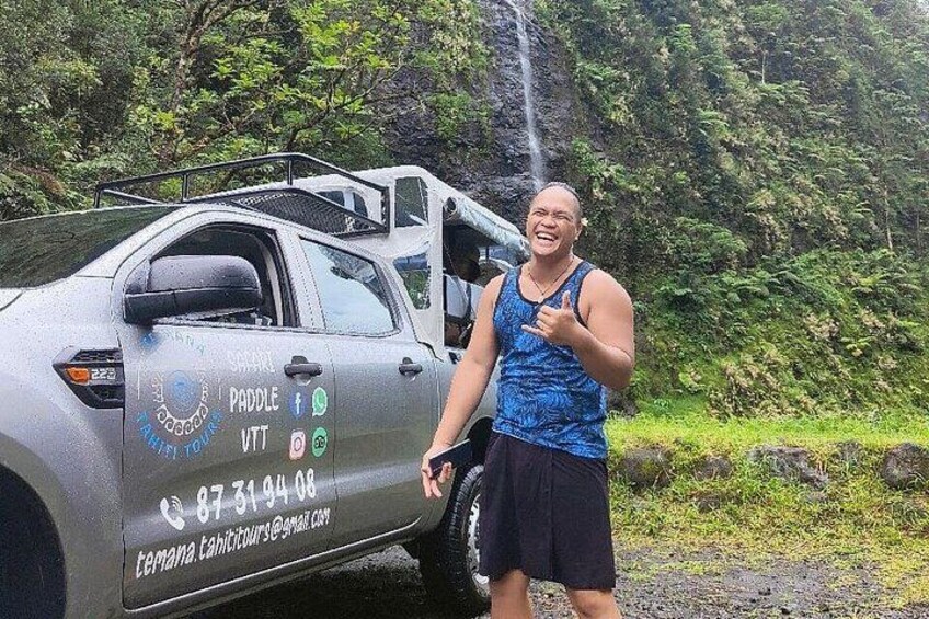 Tahiti Safari 4x4 Excursion Crossing the Mana Road 2