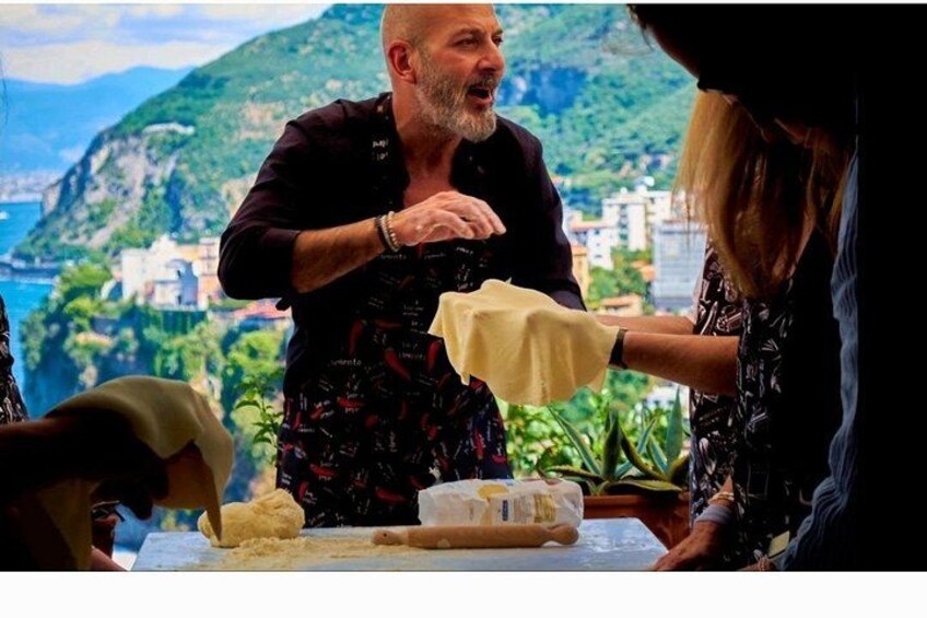 Authentic Pasta & Pizza Cooking Class with Sorrento Coast Pickup 2