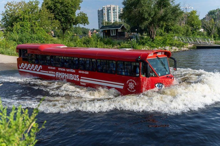Ottawa City Tour by Land and Water 2