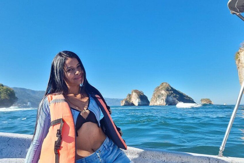 Boat and Snorkel Tour to 5 Islands of Los Arcos 5