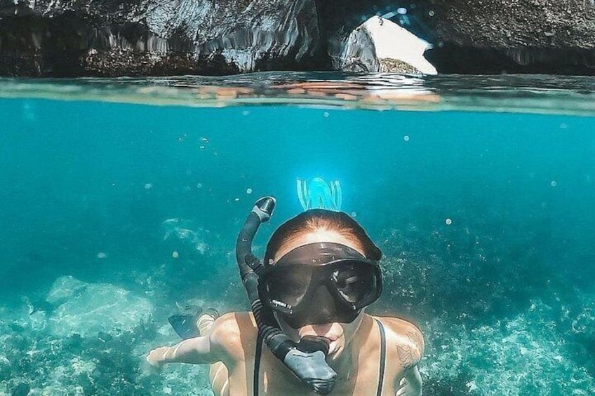Boat and Snorkel Tour to 5 Islands of Los Arcos 2