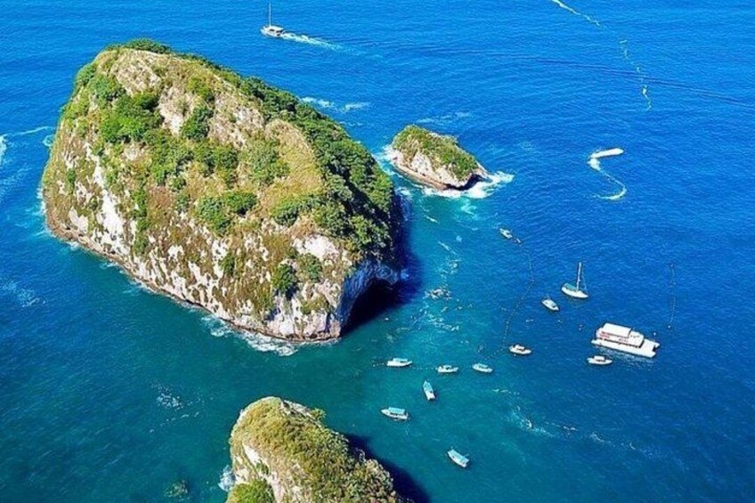 Boat and Snorkel Tour to 5 Islands of Los Arcos 4
