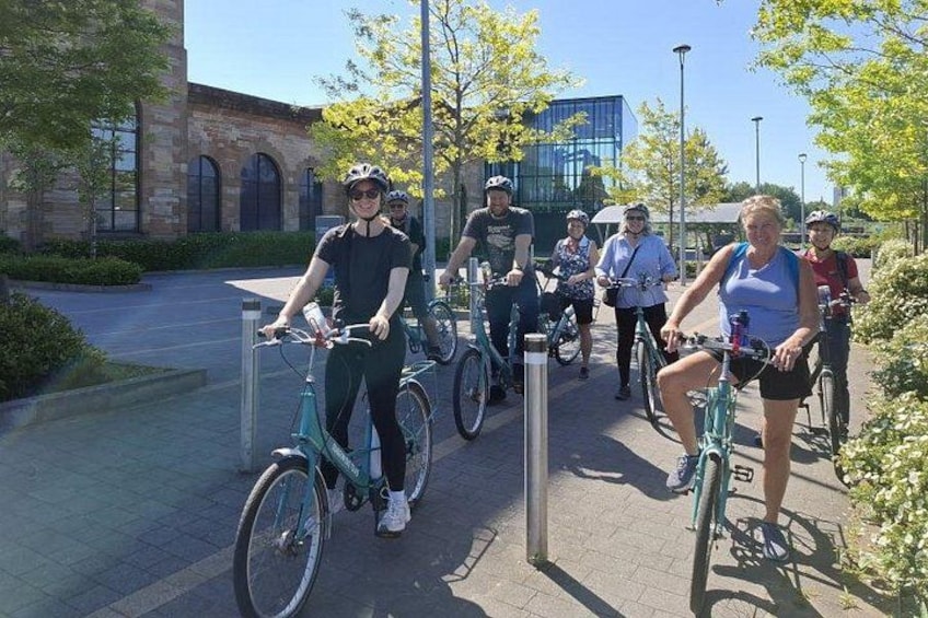 https://media-cdn.tripadvisor.com/media/attractions-splice-spp-720x480/10/65/e1/c0.jpg 2