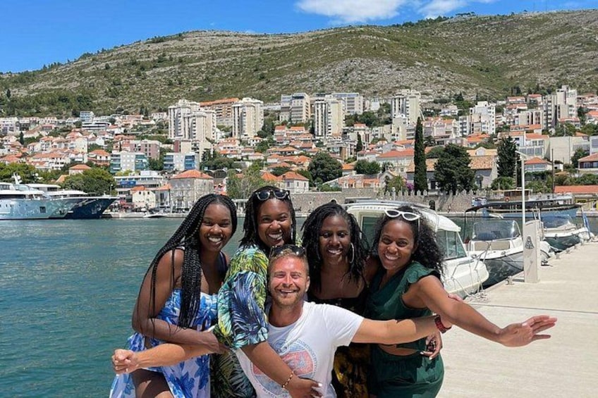 Blue & Green Cave,Sunj beach Small Group Tour with Speedboat 2