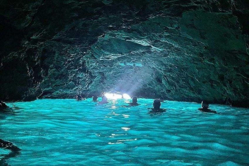 Blue & Green Cave,Sunj beach Small Group Tour with Speedboat 1