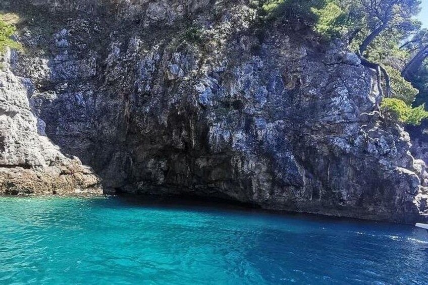 Blue & Green Cave,Sunj beach Small Group Tour with Speedboat 5