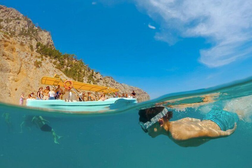 Enjoy crystal clear waters for 2 hours 2