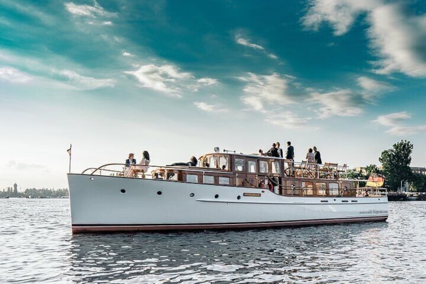 Our M/Y Fitzgerald 4