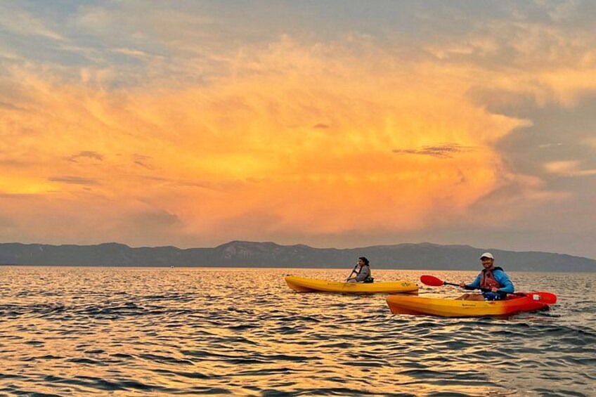 Sunset Kayak Tour in Tahoe City 4