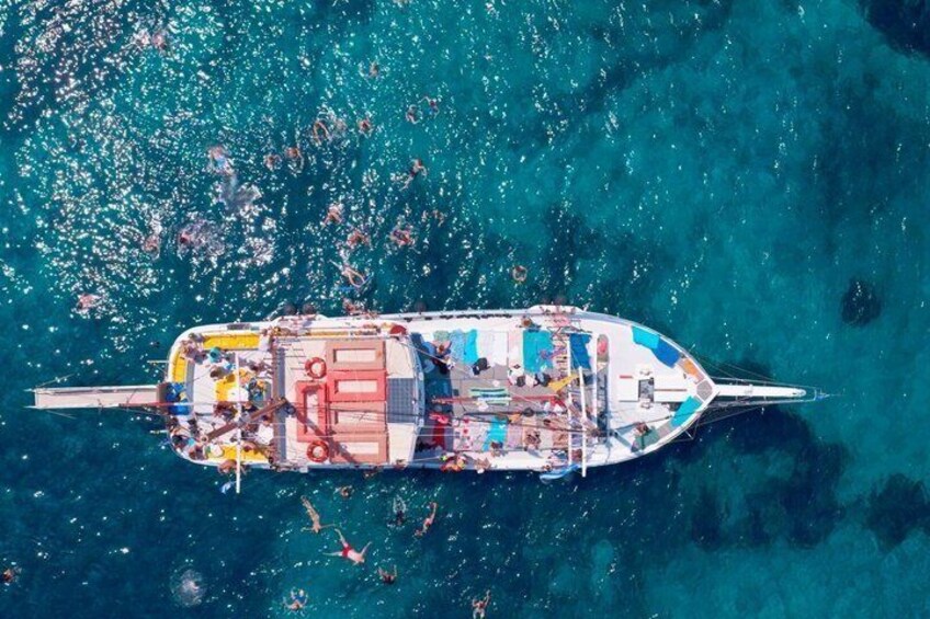 The Santa Maria 3 Island Cruise in the Aegean w/ Free Audio Guide 4