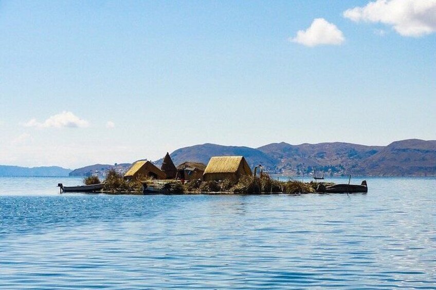 Full Day Lake Titicaca Tour to Uros and Taquile Islands 2