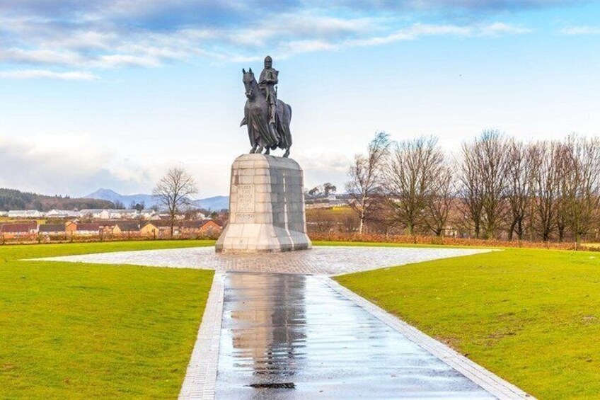 Braveheart Tour: Stirling Castle, The Kelpies & Mini Highlands 3