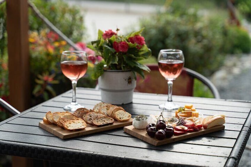 Okanagan Blackberry Fest; Wine Flights & Charcuterie - Kelowna 3