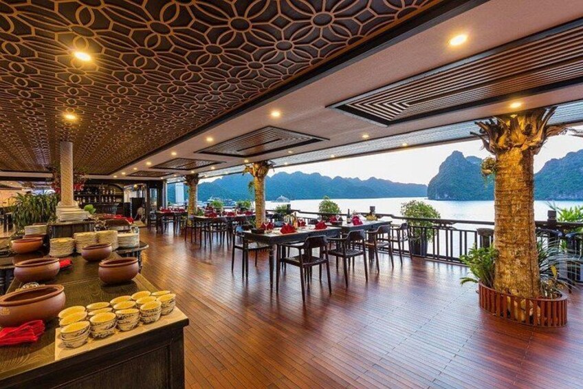 Ha Long Bay Lux Cruises 3