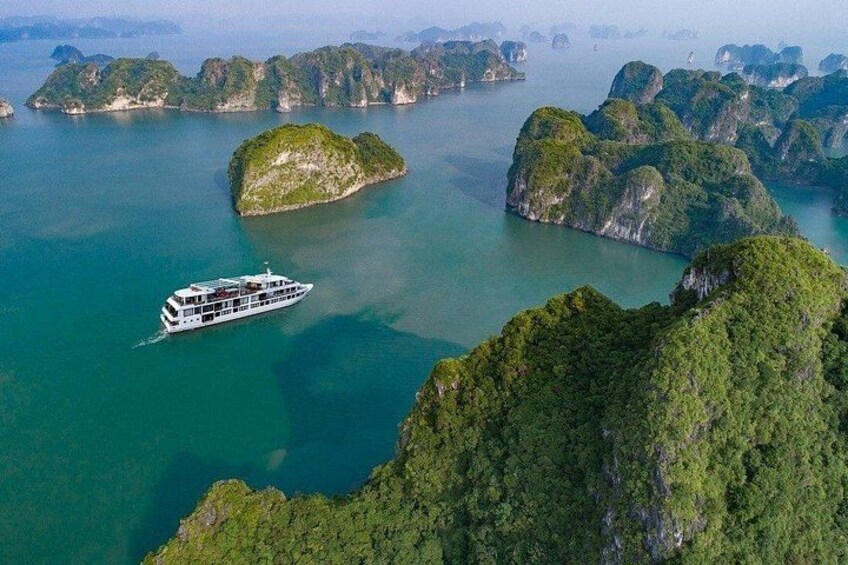Ha Long Bay Lux Cruises 2