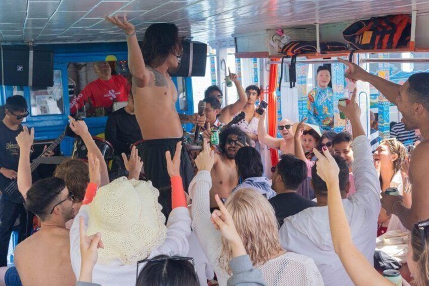 Coral Reef Snorkeling and Floating Bar Party from Nha Trang 3