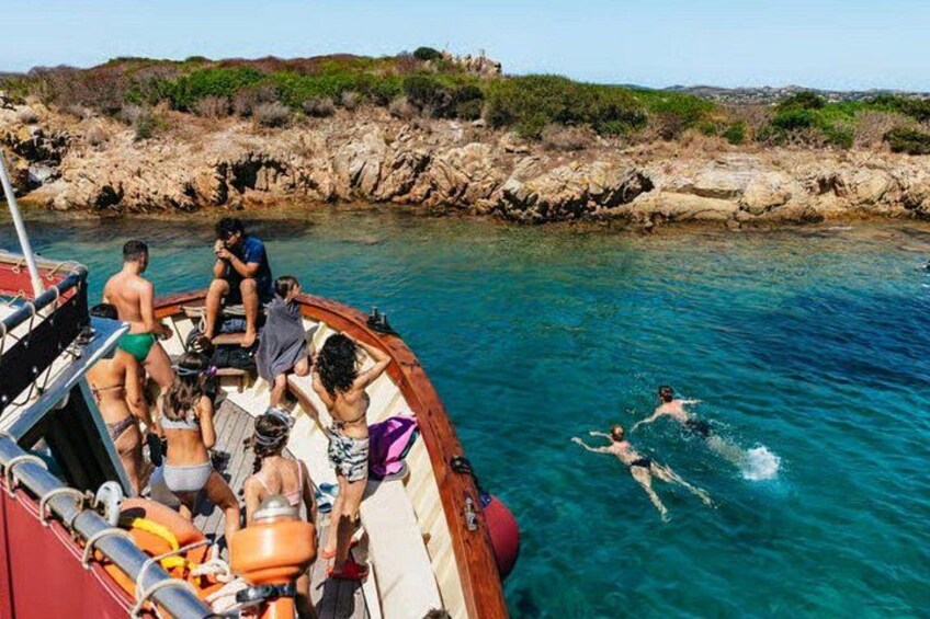 Boat Tour to Caprera and La Maddalena Archipelago 1