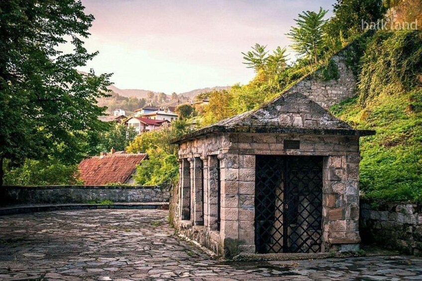 Catacomb, Jajce 5