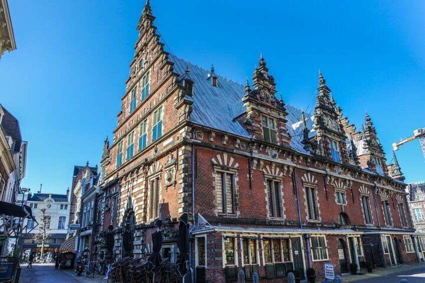 2 Hours Walking Tour Throughout History & Highlights of Haarlem