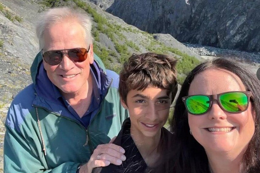 Seward to Anchorage Cruise Transfer & Wildlife Tour 3