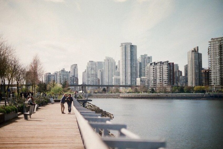 Spy Escape in Vancouver: Outdoor Puzzle Adventure 3