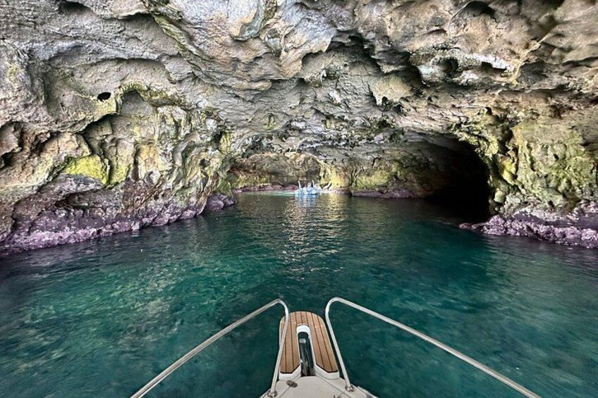 Private tour in Polignano to discover the caves with aperitif 1