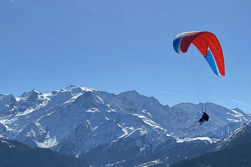 Paragliding experience, only a phone call away! 2