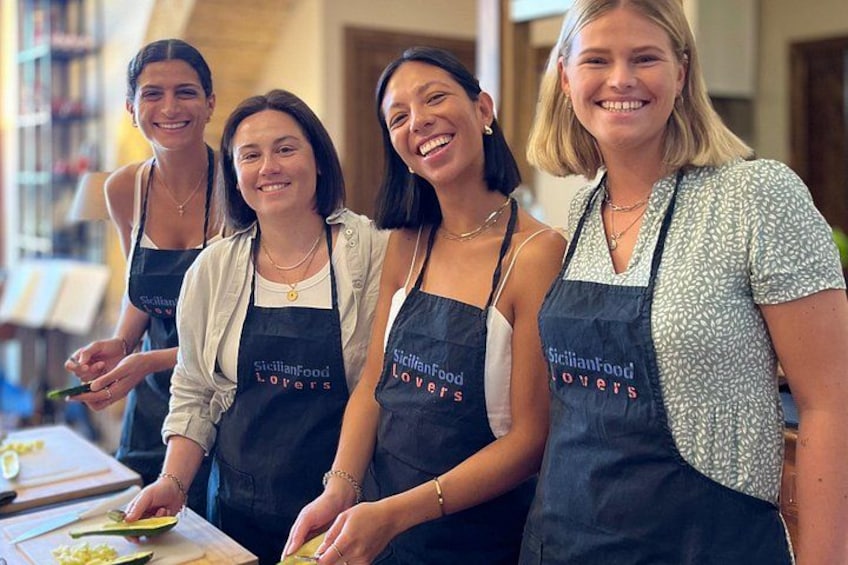 Sea Villa Cefalù: Hands-on 4-Course Pasta Cooking Class & Wine 2