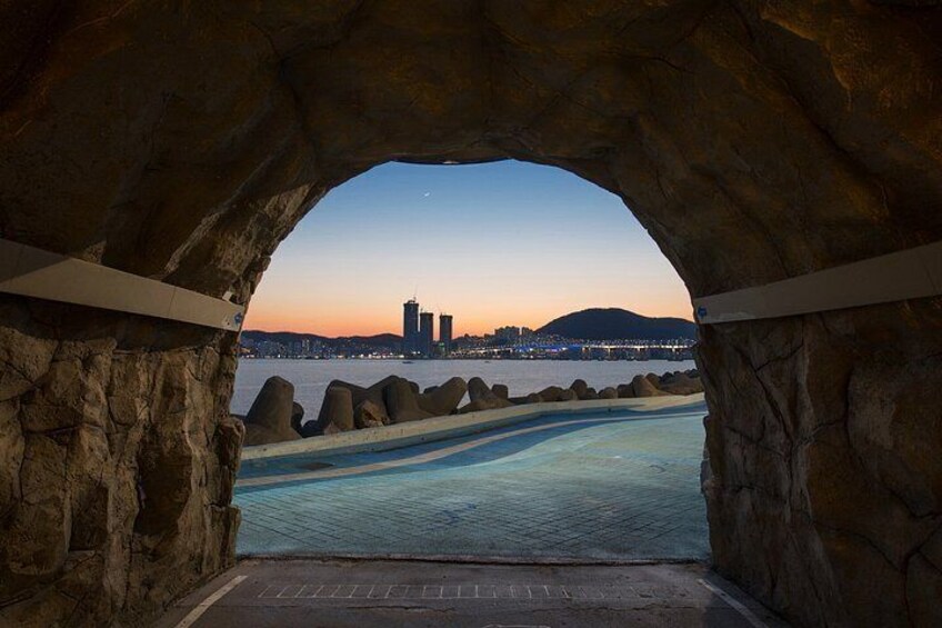 Busan Top Coastal Highlights with Gamcheon Village & Sky Capsule 2