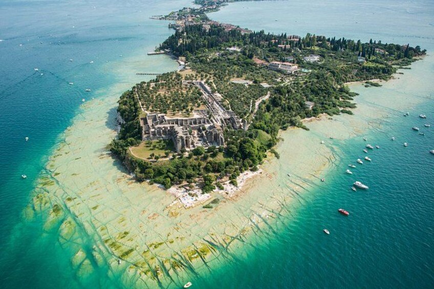 Boat Tour of Isola del Garda 1