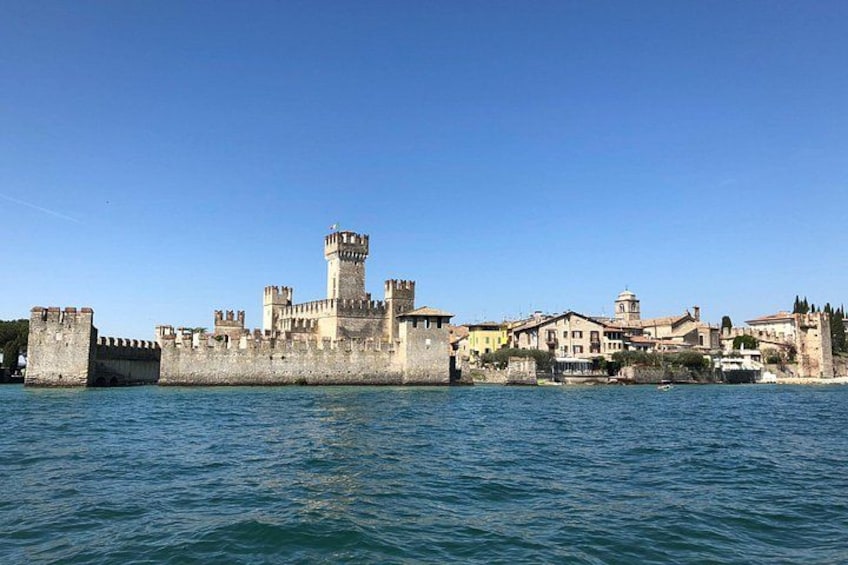 Boat Tour of Isola del Garda 2