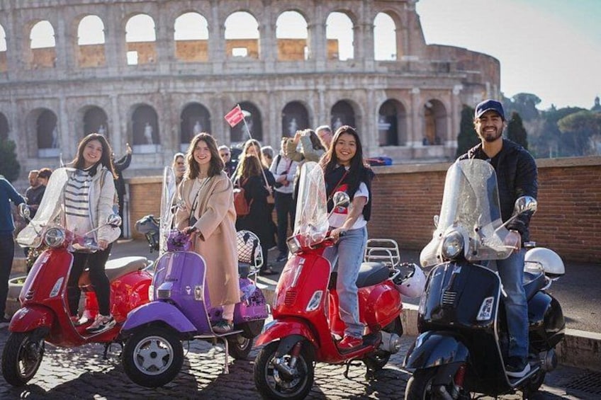 Rome Vespa Scooter Tour with Professional Photographer 2