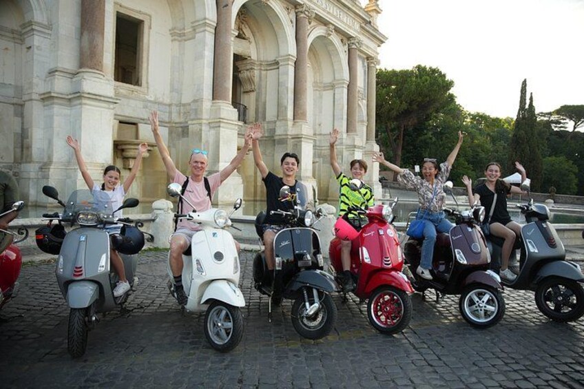 Rome Vespa Scooter Tour with Professional Photographer 3