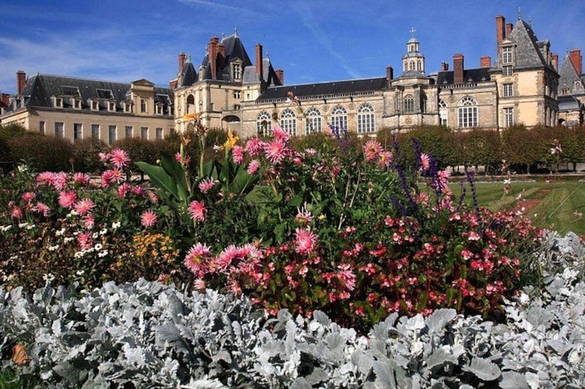Fontainebleau & Barbizon Half-Day Trip from Paris with Entry 4