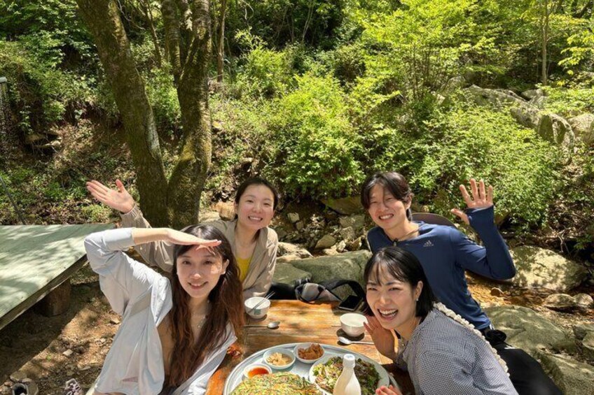4-Hours Hiking and Tasting Rice Wine in the Mountain of Busan 2