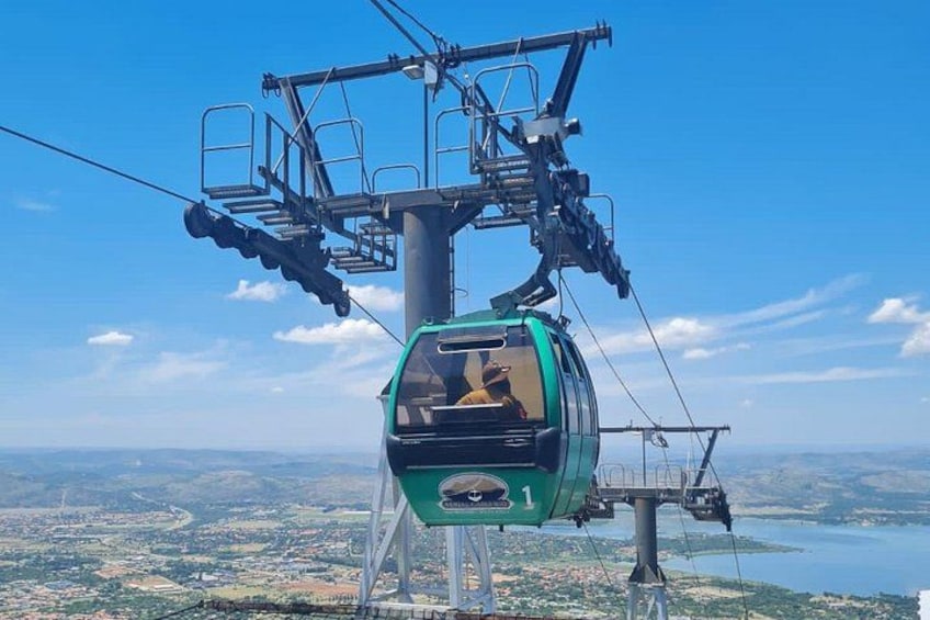 Johannesburg: Wine Tasting and Cableway Half Day Tour 1