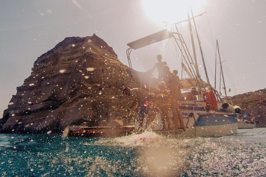 Half-Day Private Romantic Sailing Getaway to Kleftiko 3