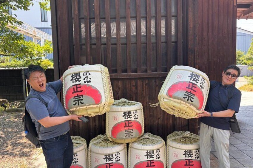 KOBE Sake Tasting Tour at Breweries (tasting fee included) 3