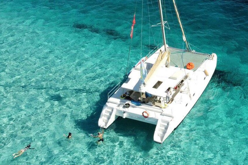 Catamaran tour Archipelago Maddalena (lunch included) 3