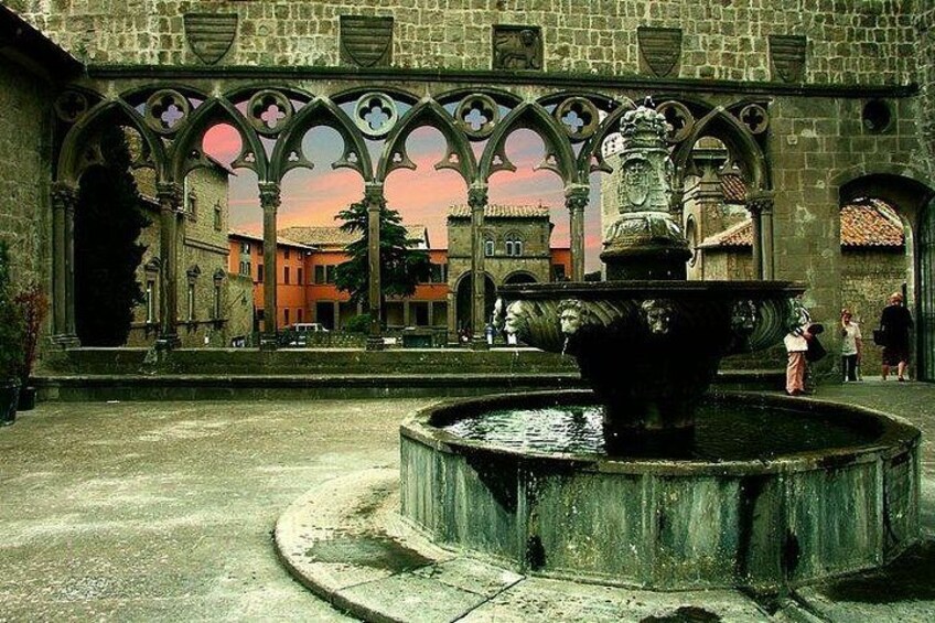 Half Day Private Guided Tour of the Secrets of Viterbo 1