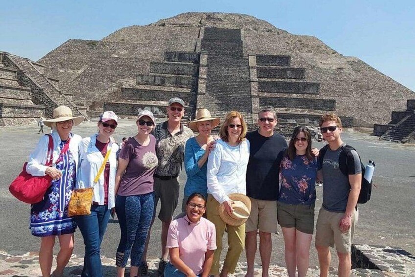 Private & Tailor Made Tour to Teotihuacan Pyramids! 3