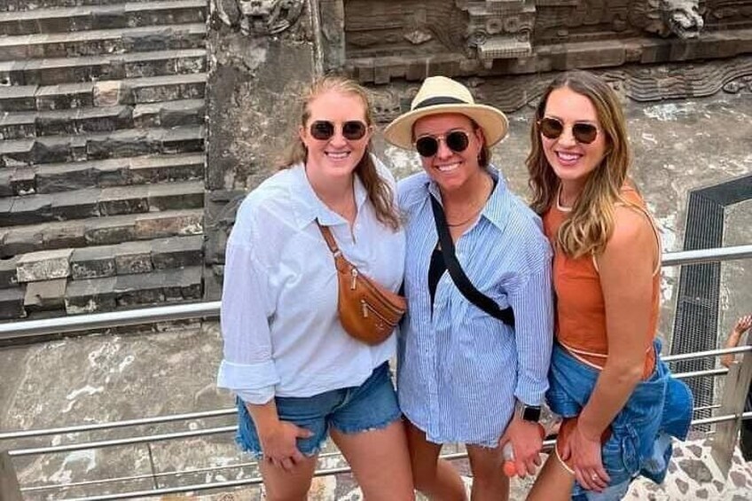 Private & Tailor Made Tour to Teotihuacan Pyramids! 5