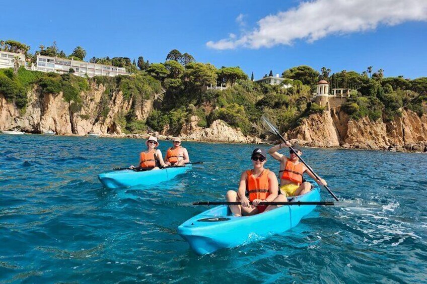 Clear Kayak and SUP excursion in Blanes