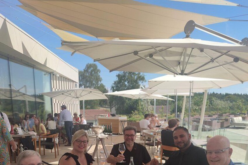 100% Champagne Lover An Amazing Champagne Sabrage Experience 1